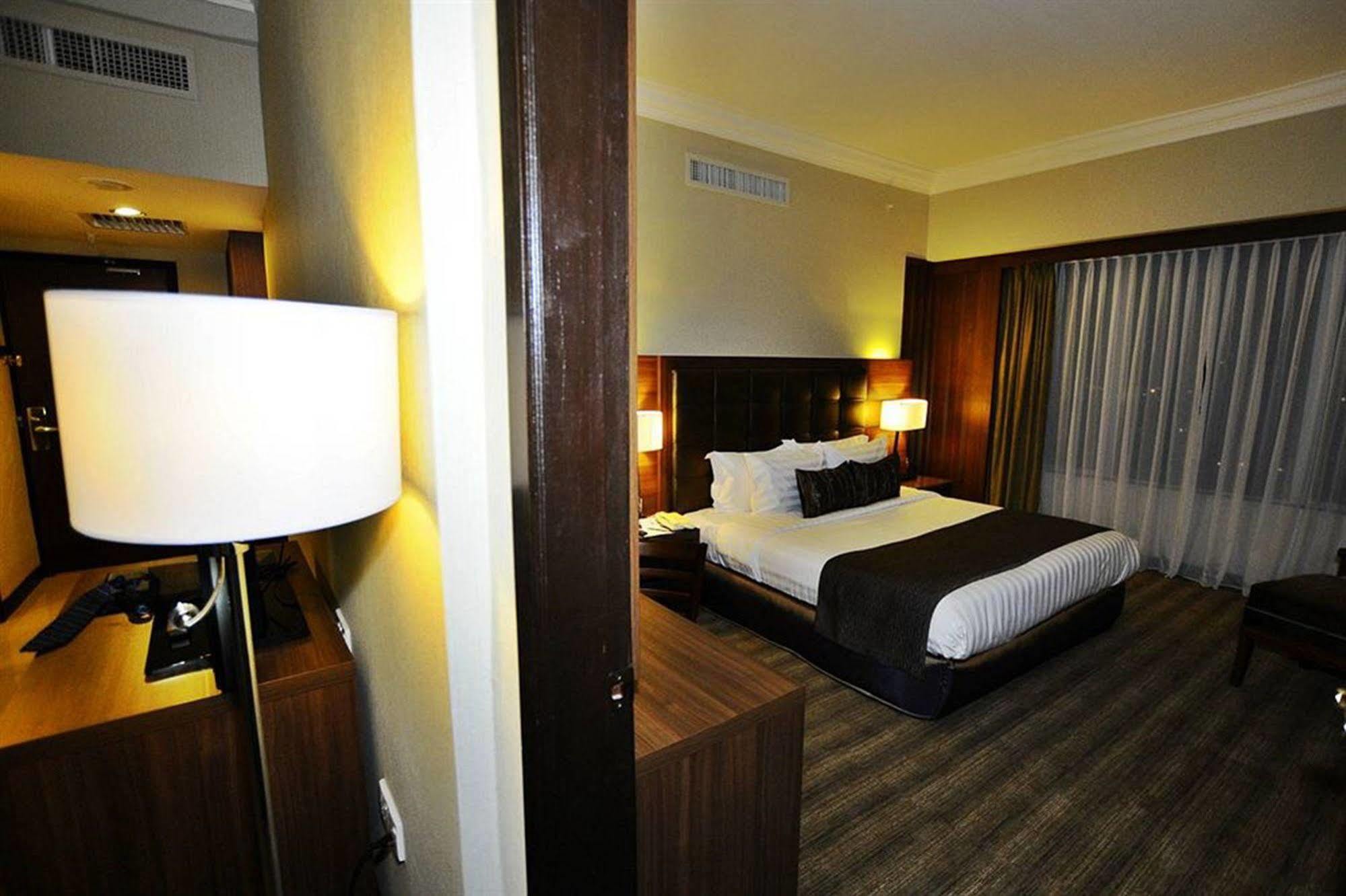 The Katerina Hotel Batu Pahat Bagian luar foto